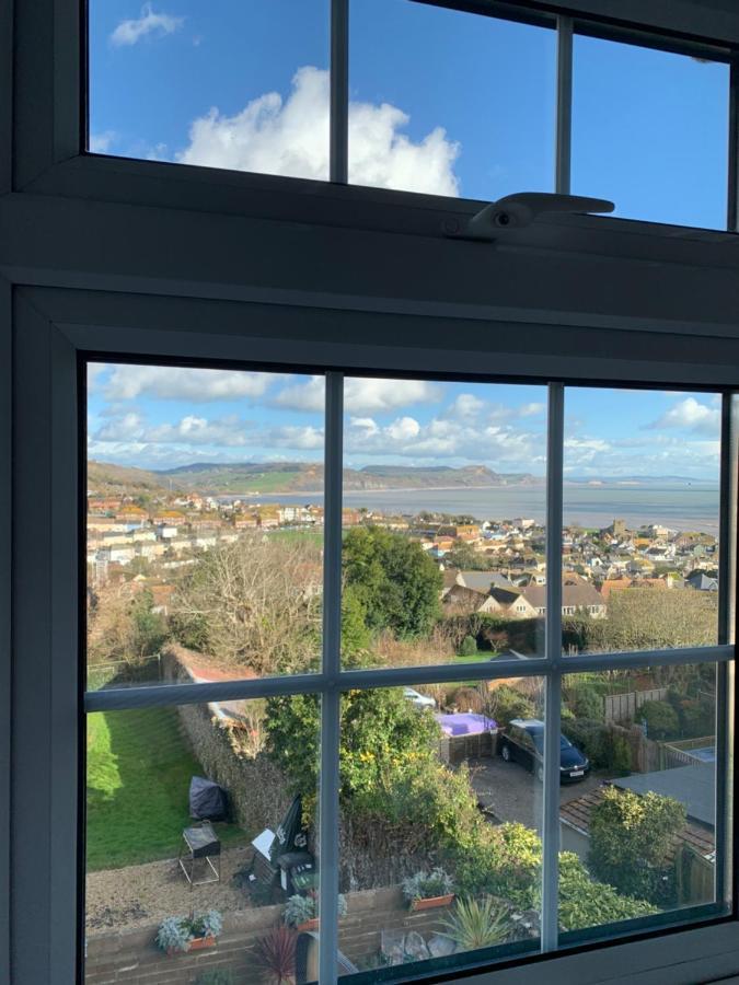 The Nags Head Hotel Lyme Regis Bagian luar foto