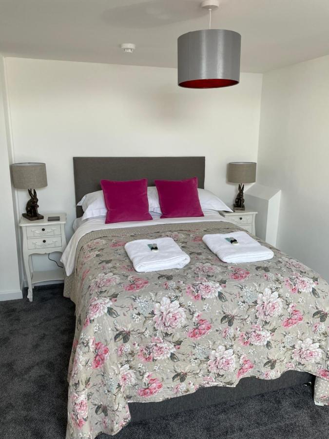 The Nags Head Hotel Lyme Regis Bagian luar foto